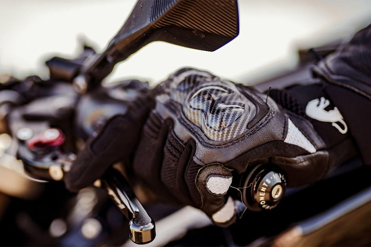 Top Motorcycle Gloves Every Rider Should Have in 2025