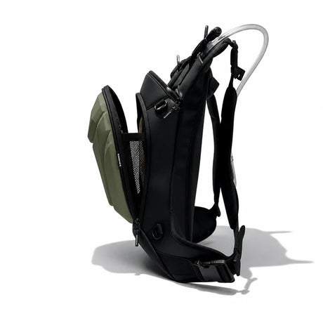 Flux 10L Backpack + 2L Hydration Bladder